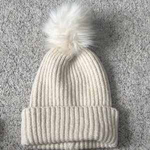 Cozy Cream Knit Pom-Pom Beanie